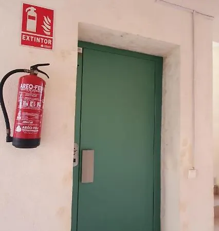 Santana -19 At With Pool, Garage And Lift شقة تورّيفيِخا