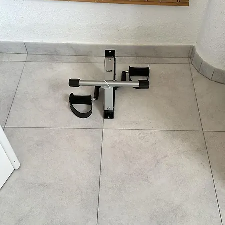 Santana -19 At With Pool, Garage And Lift تورّيفيِخا